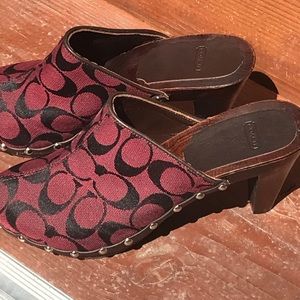Coach Felicity burgundy black signature logo studded heeled clog shoes Sz 6